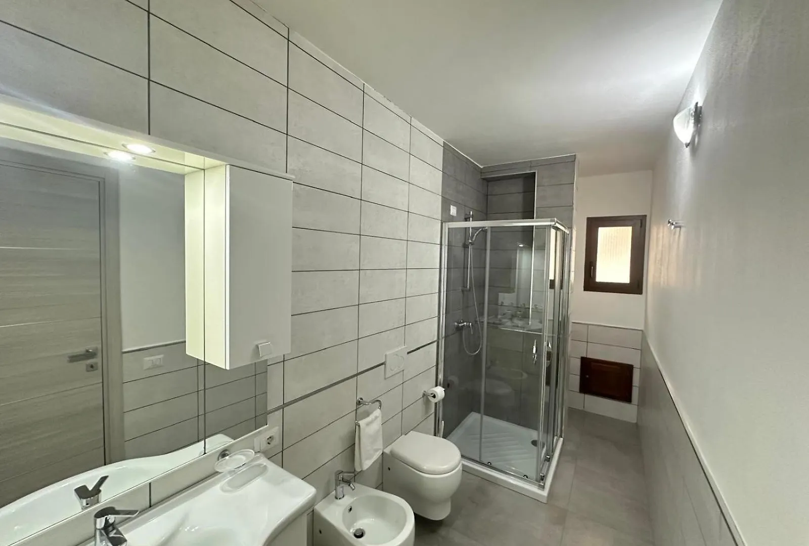Diletta Apartment 토르톨리